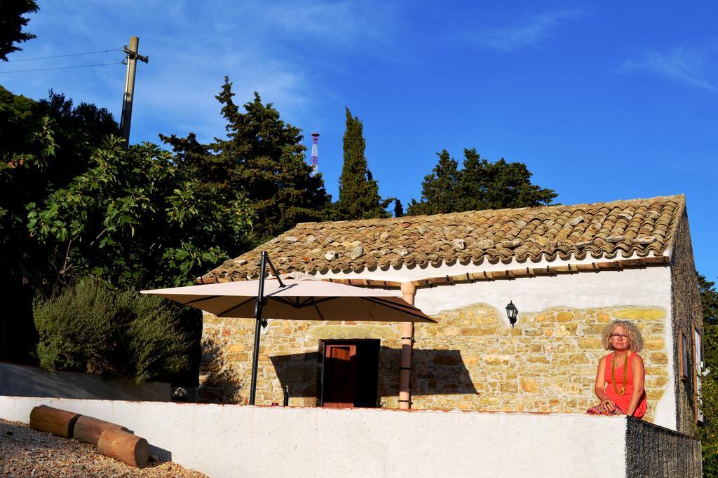 Casa Nel Vigneto Erice Guest House Bagian luar foto